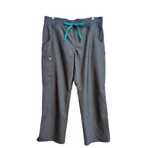 Figs Women's Kade Cargo Scrub Pants in Gray Size: Medium Petite (M/P)